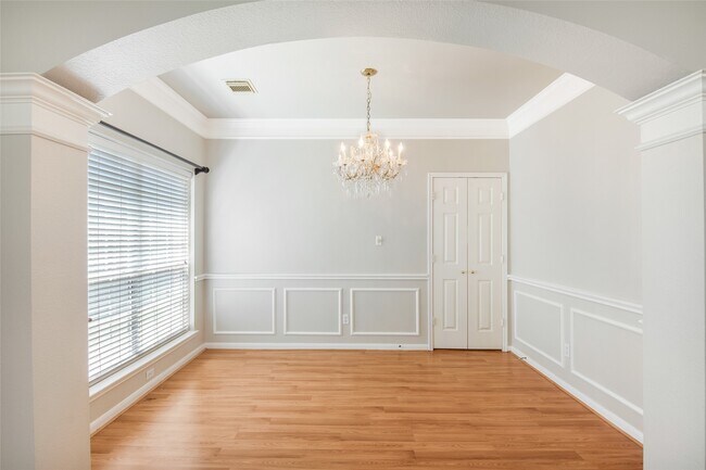 Building Photo - 3410 Santa Isabel Ct