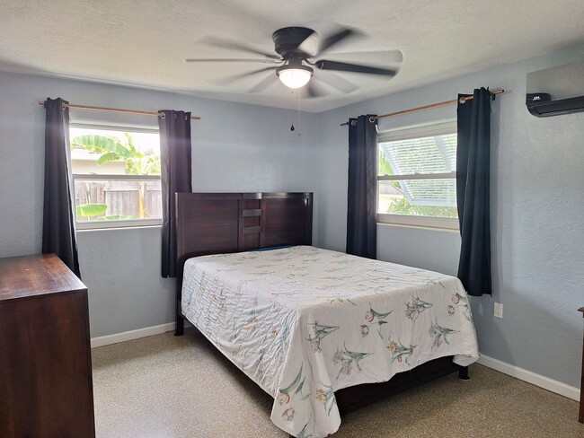 Building Photo - LOCATION LOCATION MAINLAND NEW SMYRNA BEACH!