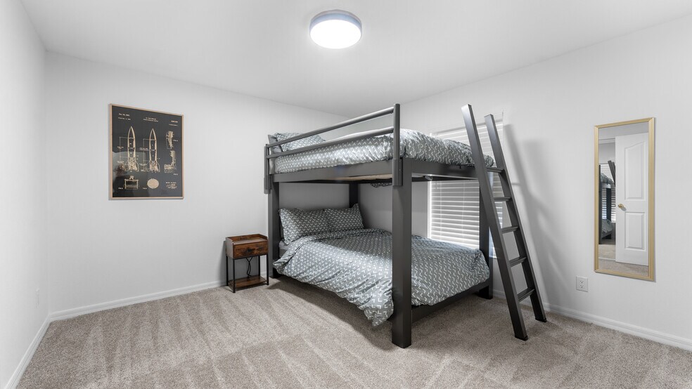 Second Bedroom - 612 Oakwood Pl