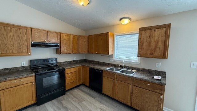 Building Photo - WEST SIDE 5 BR SPLIT LEVEL HOME AVAILABLE NOW!