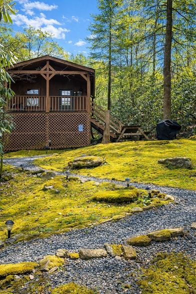 Building Photo - 159 Creekstone Dr