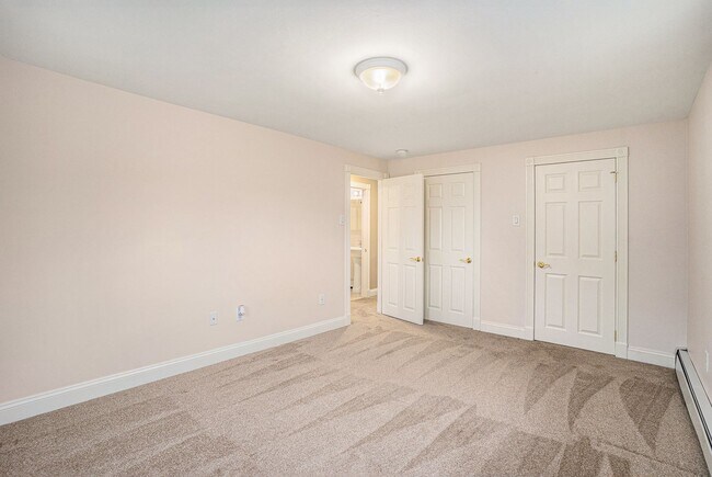 Building Photo - Almont Terrace Apartments