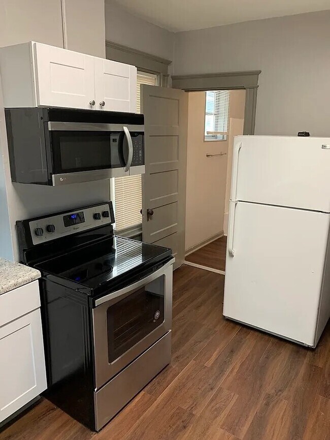 Building Photo - Charming 6 beds 2 baths in Cincinnati!