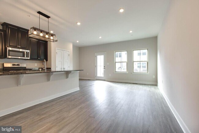 Building Photo - 149 Lyons Crk Dr