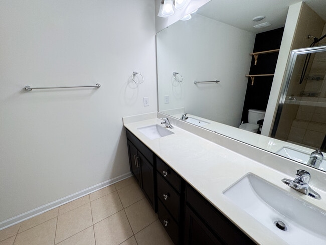 Building Photo - 106 Synandra Dr