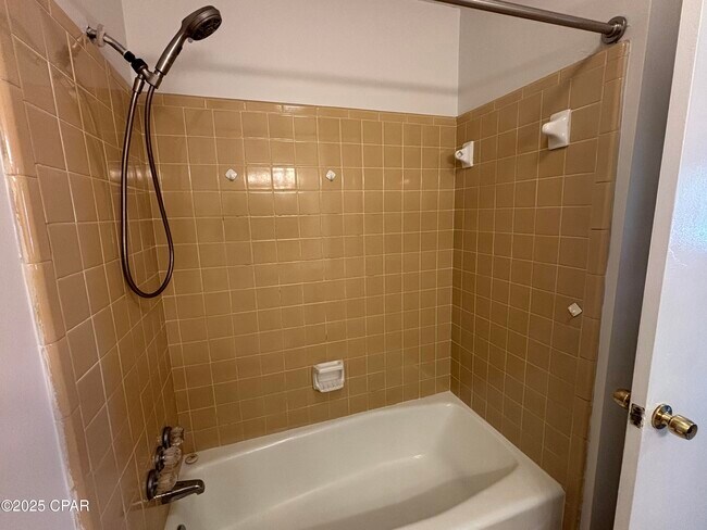 Building Photo - 3903 W 22nd St