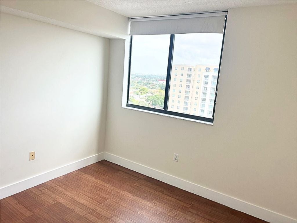 Building Photo - 4242 NW 2nd St