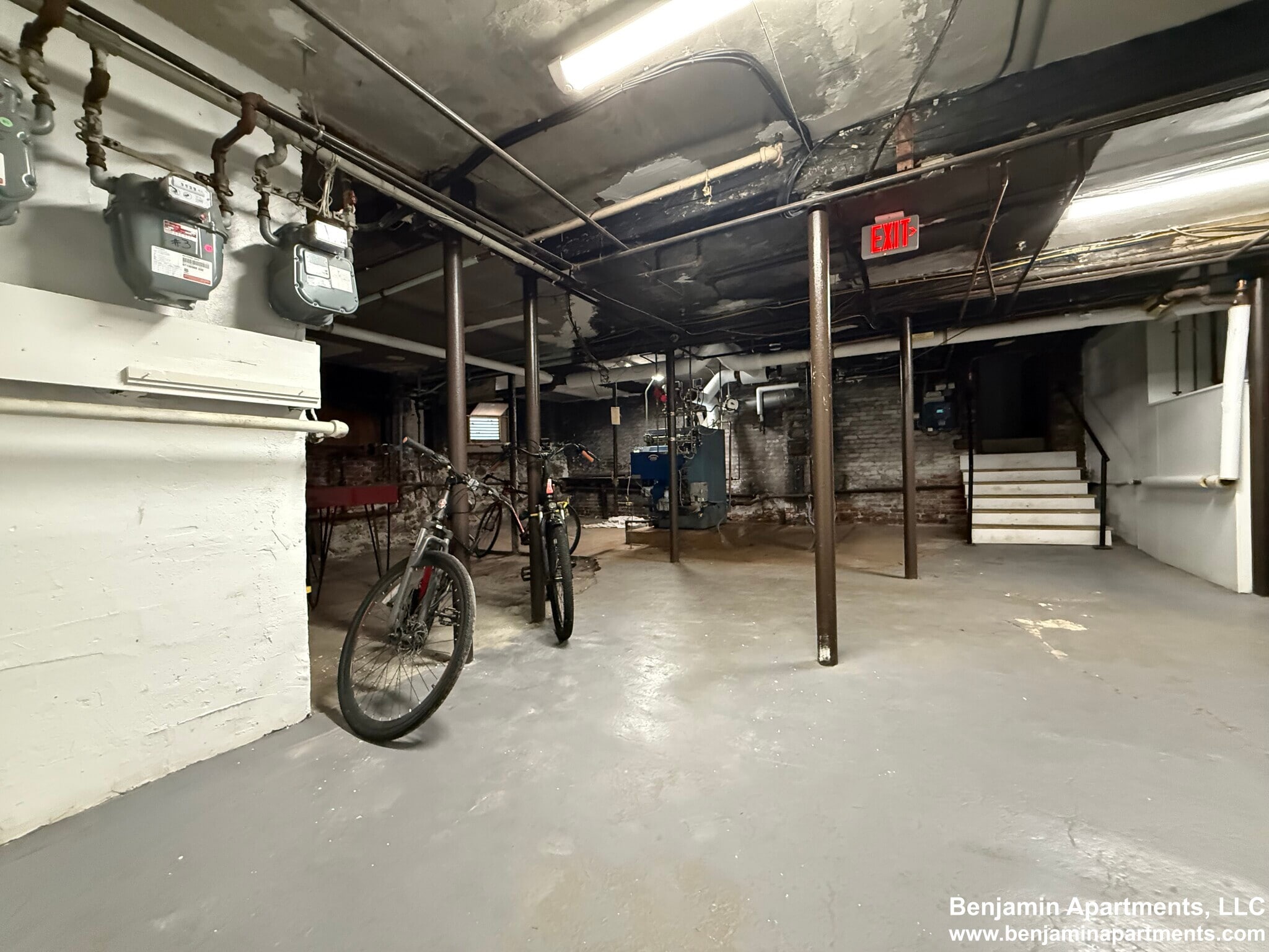 Building Photo - 7 Mt Hood Rd