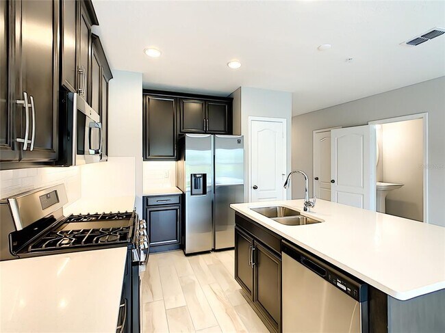 Building Photo - 213 Rustic Loop