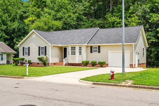 Building Photo - 1300 Poplar Ridge Rd