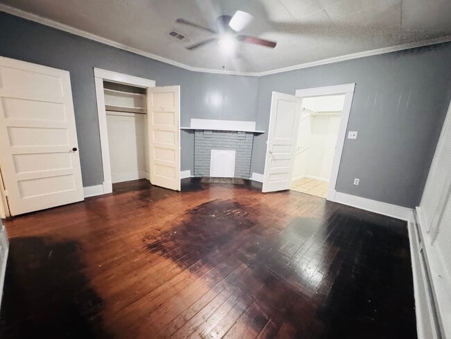 Building Photo - 3648 Evangeline St