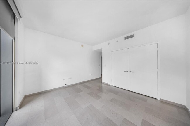 Building Photo - 88 SW 7th St