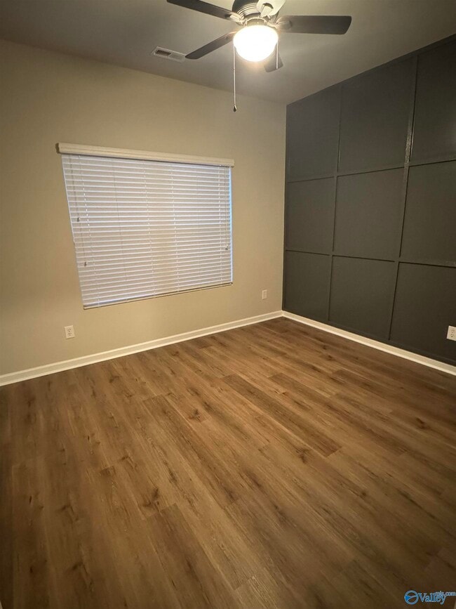 Building Photo - 115 Oak Terrace Ln