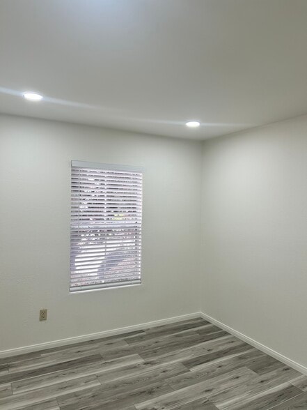 Building Photo - 795 Brookstone Rd