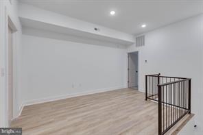 Building Photo - 3842 Fairmount Ave