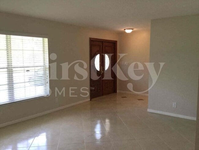 Building Photo - 7131 NW 46th Ct
