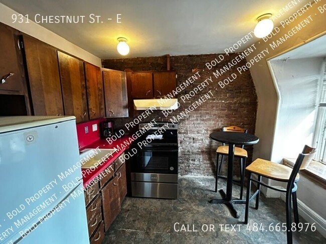 Primary Photo - 1 Bedroom on Chestnut St