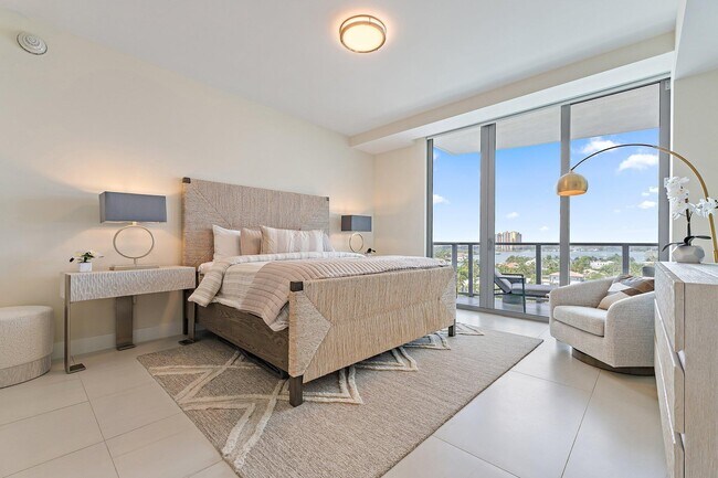 Building Photo - 3100 N Ocean Dr