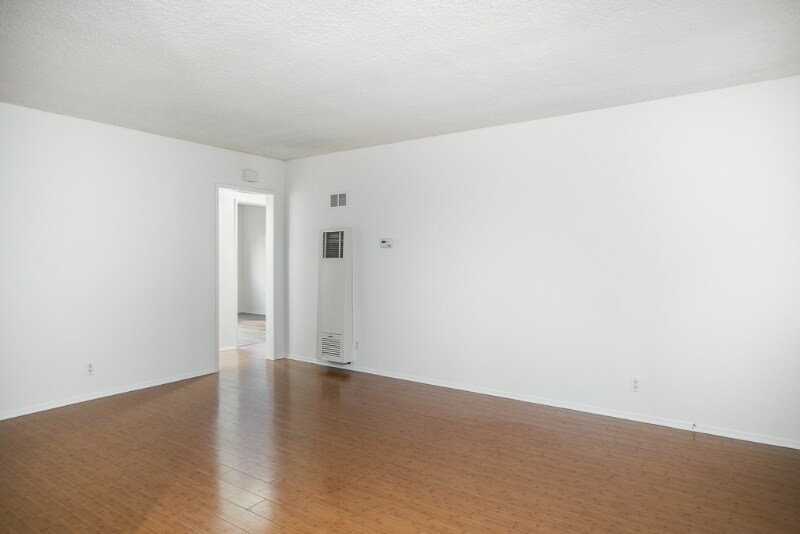 Primary Photo - 11511 Ohio Ave
