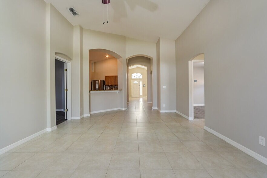 Building Photo - 231 Copper Oak Ct