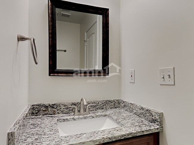 Building Photo - 104 Flagler Way