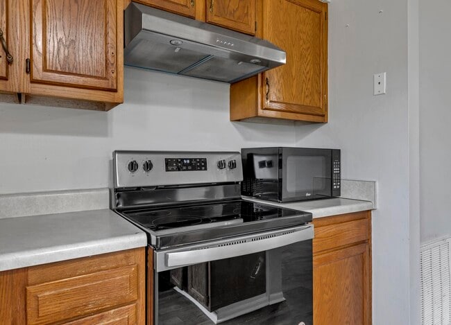 Building Photo - 503 Aleta Ave