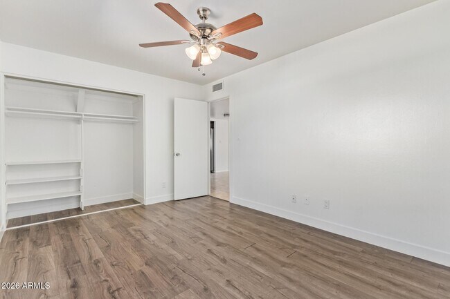 Building Photo - 3929 S Pine St