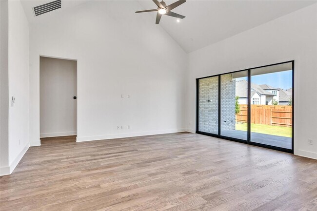 Building Photo - 2455 Shane Rnch Dr