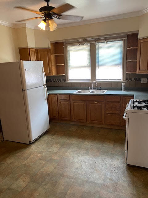 Building Photo - 421 Baker St