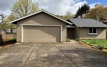 Building Photo - 3Bd/2Ba Single Story Home - Available to View!