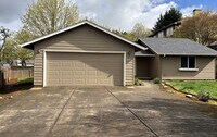 Building Photo - 3Bd/2Ba Single Story Home - Available to View!