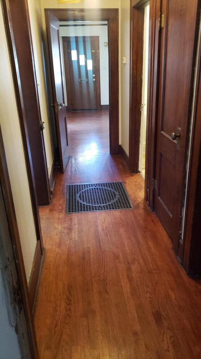 Building Photo - 803 E Flint St