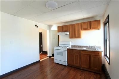 Building Photo - 53 Hinckley St