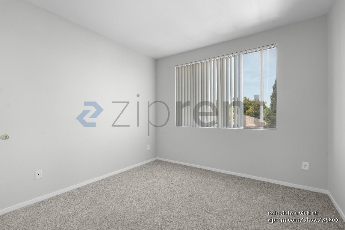 Building Photo - 701 Gibson Dr