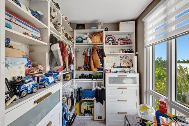 Building Photo - 6630 NW 104th Path