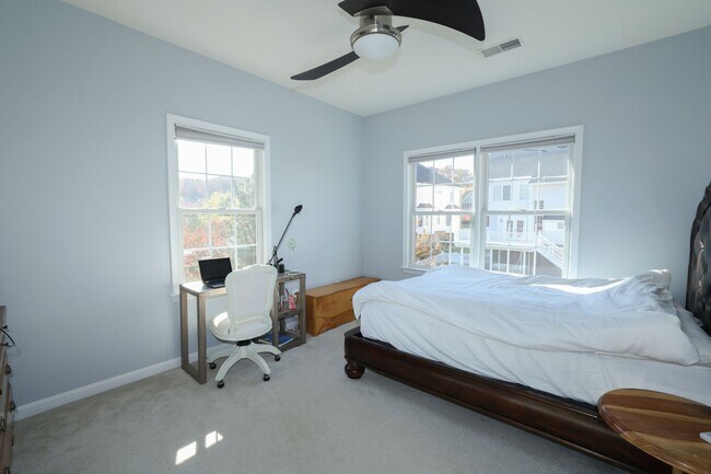 Building Photo - BEAUTIFUL SINGLE FAMILY HOME IN LANSDOWNE