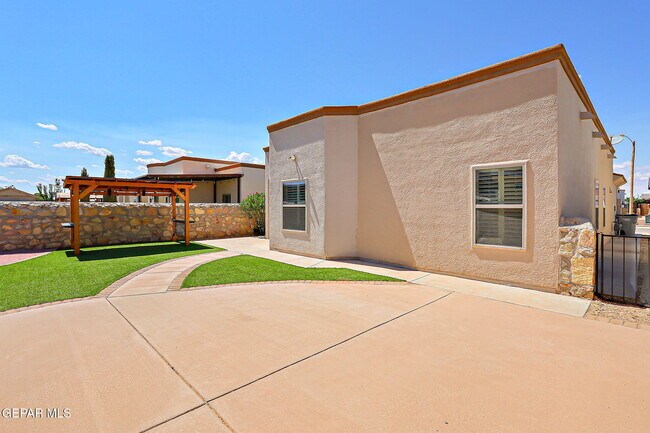 Building Photo - 14952 Brandon Wolfram Ct