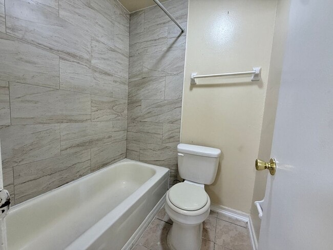 Building Photo - 4149 S Semoran Blvd