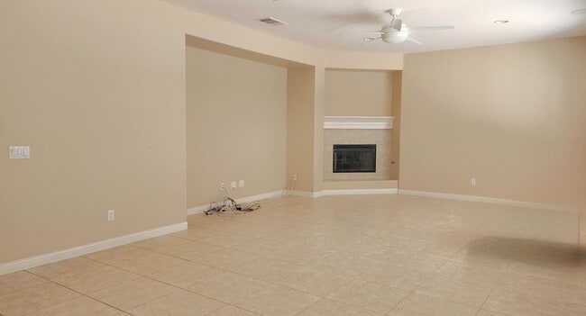 Building Photo - Beautiful 5BD, 3BA, 2,871 Sq. Ft. Home In ...