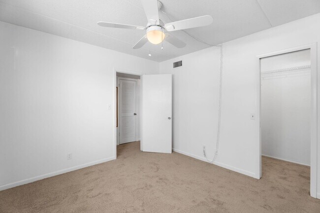 Building Photo - 4500 N Flagler Dr