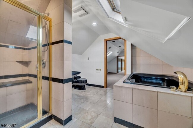 Building Photo - 128 E Colfax Ave