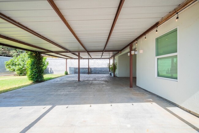 Building Photo - 5617 St Luke Blvd