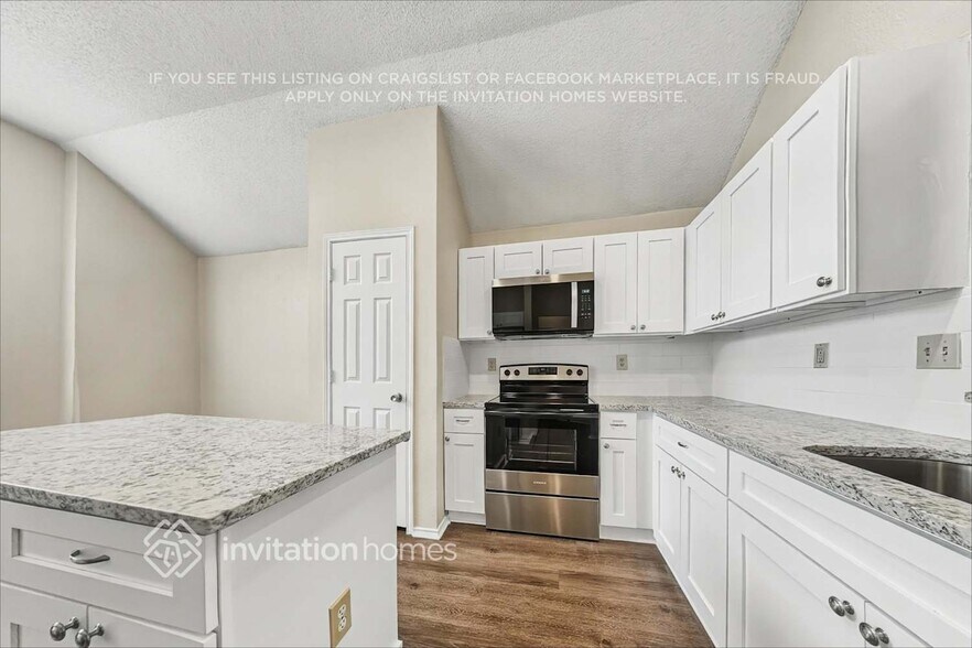 Building Photo - 8512 Sabinas Trail