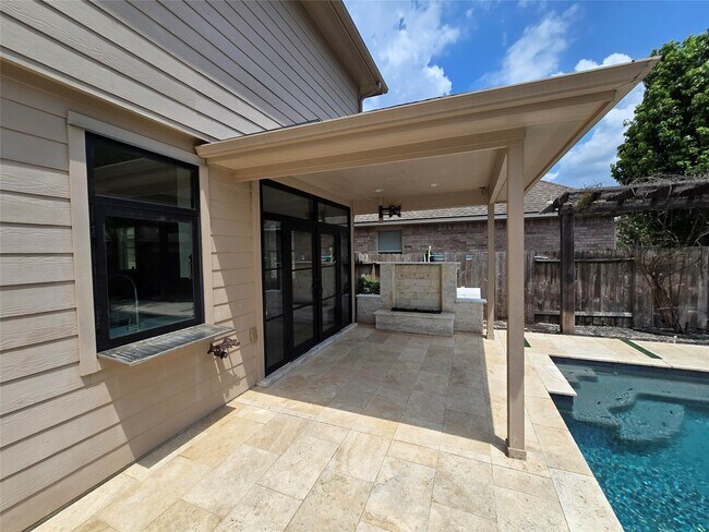 Building Photo - 6119 Grassy Haven Ln