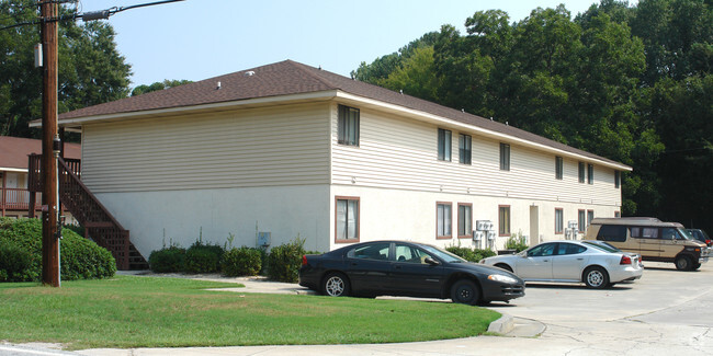 Building Photo - Rocky Creek Lodge