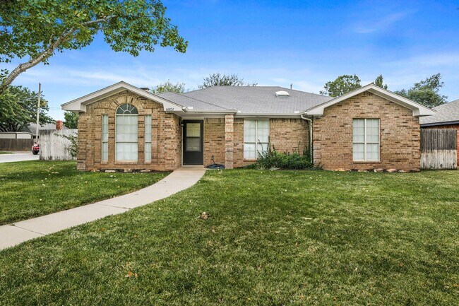 Building Photo - Gorgeous Home for Lease!