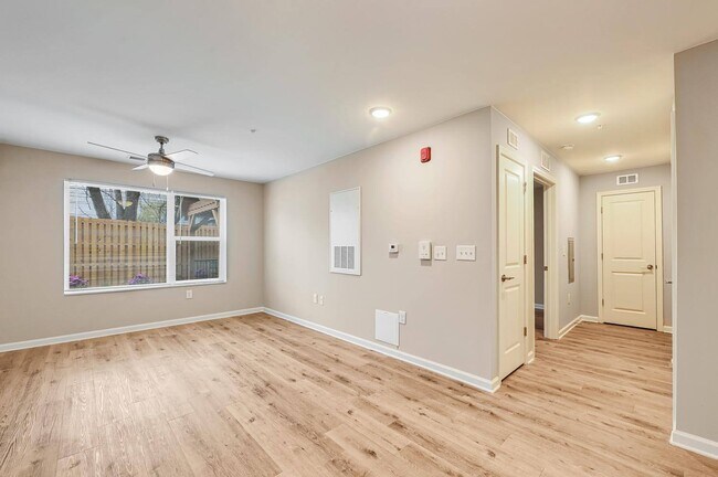 Building Photo - Hawkins Pointe