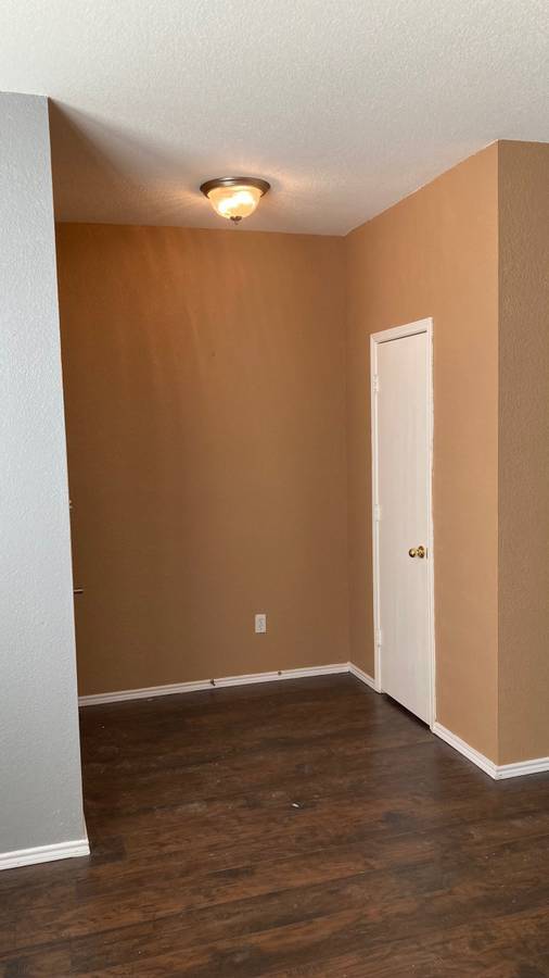 Building Photo - 3705 Cattlebaron Dr