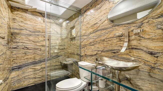 Building Photo - 1601 Pelican Point Dr