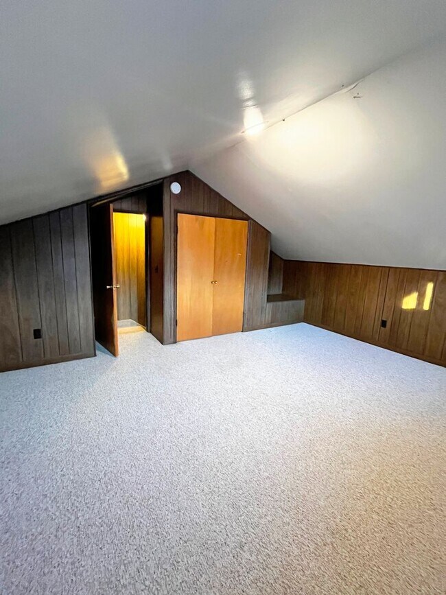 Building Photo - Spacious, Updated Home in the Heart of Driggs